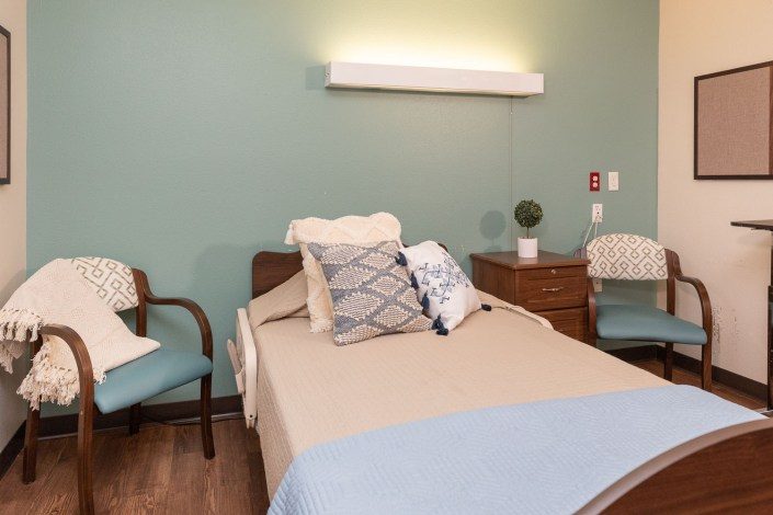 West Oaks Rehabilitation And Healthcare Center photo 5