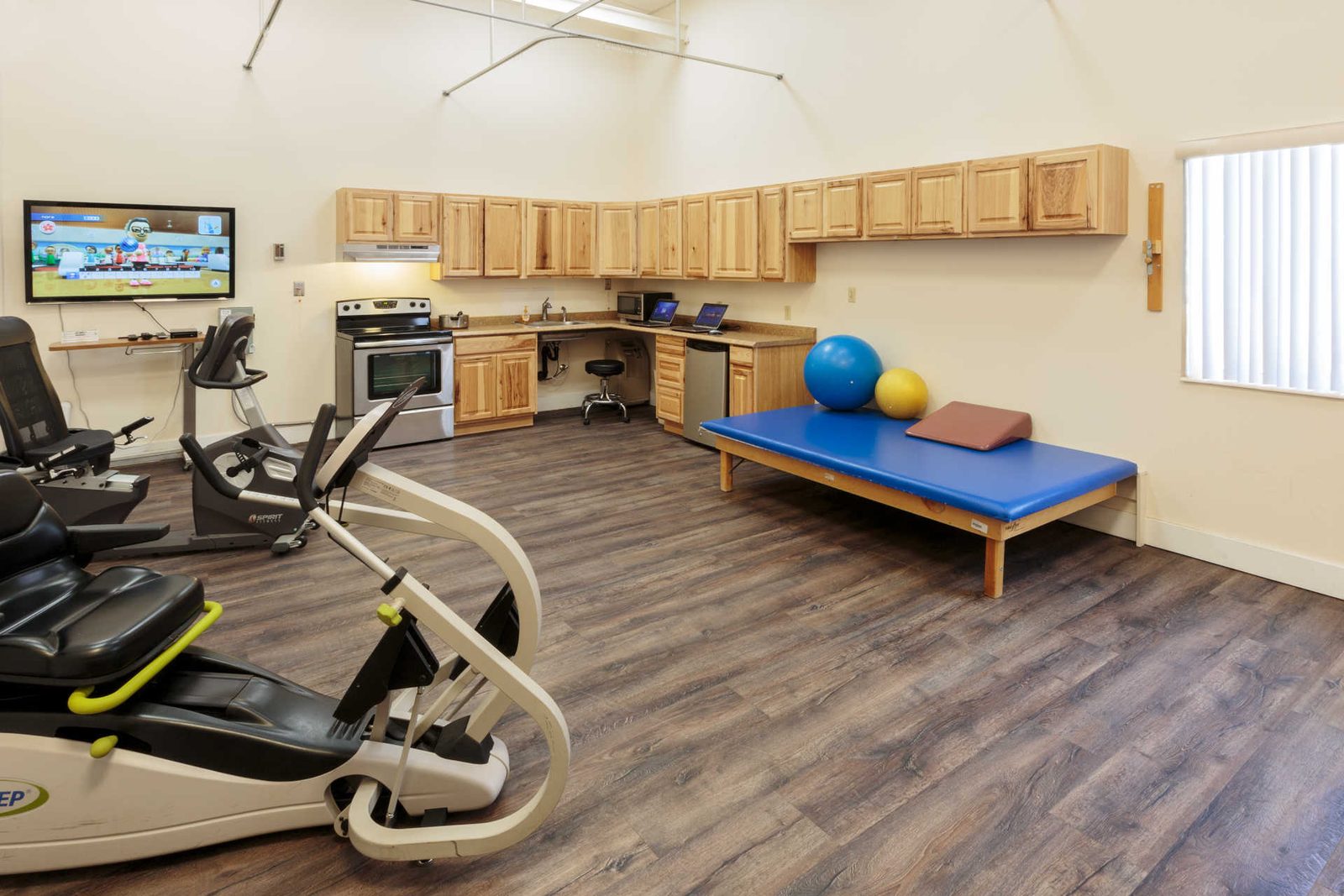 Four Corners Regional Care Center photo 4