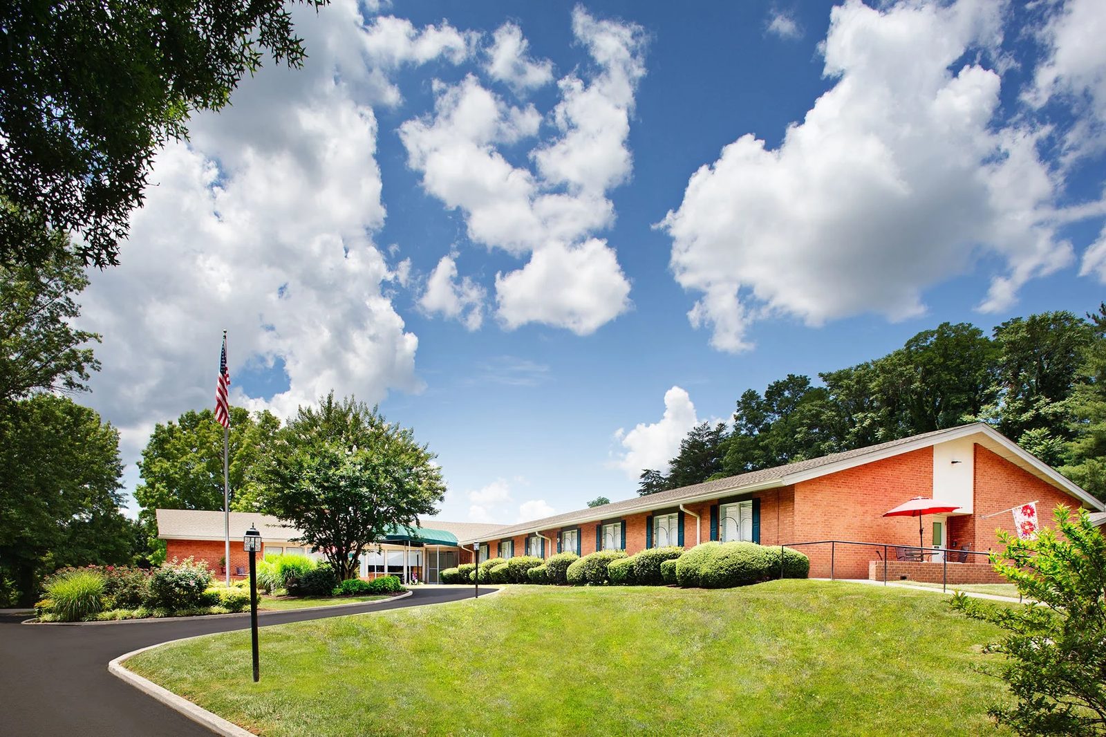 South Roanoke Nursing Home Inc photo 1