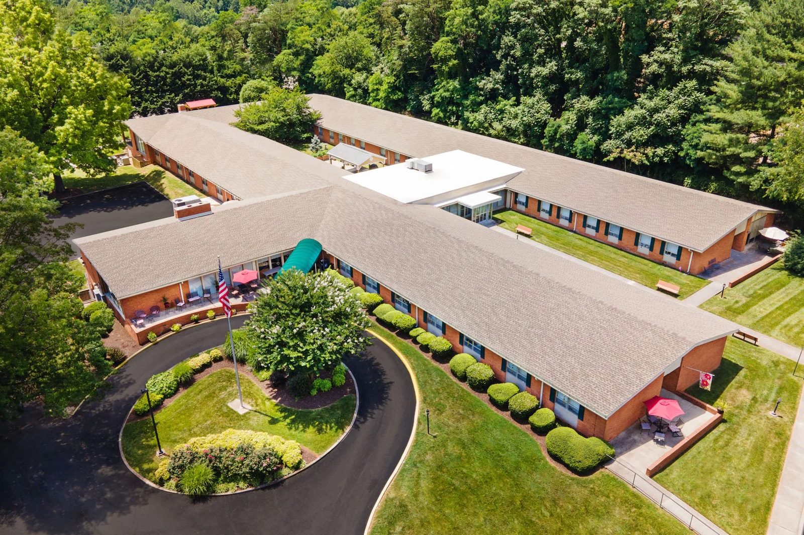 South Roanoke Nursing Home Inc photo 2