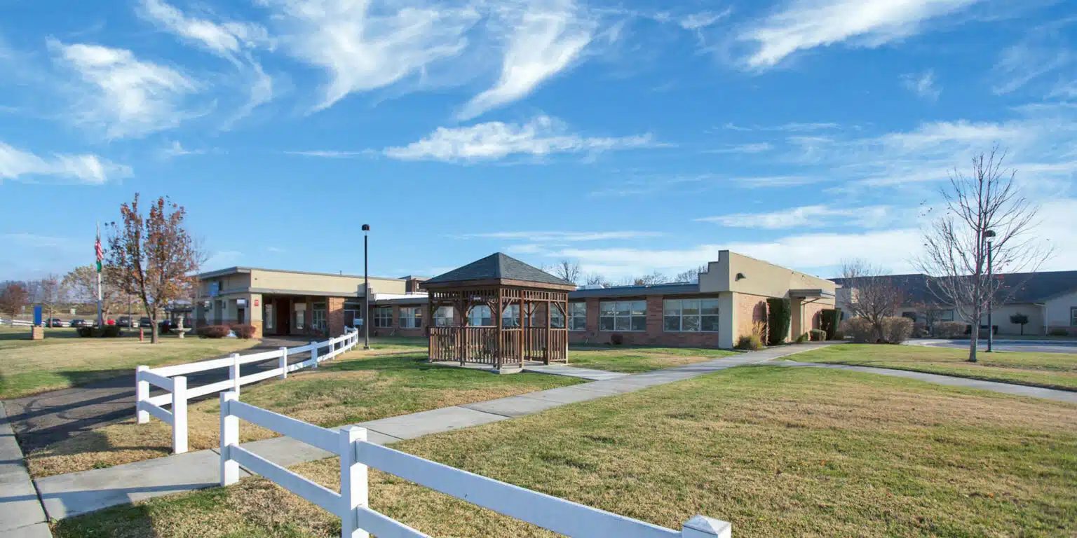 Sunnyside Healthcare Center photo 1