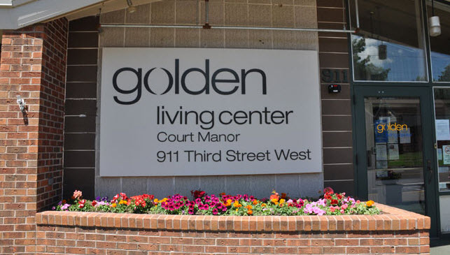 Golden Livingcenter-Court Manor