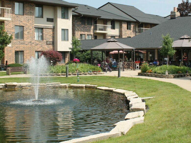Maplewood Center photo 3