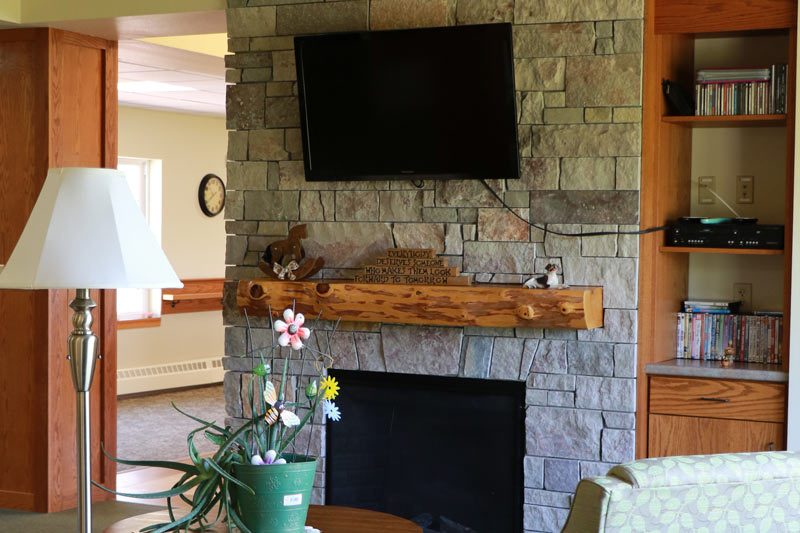 Lawson Manor photo 5