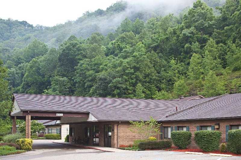 Marmet Center photo 2