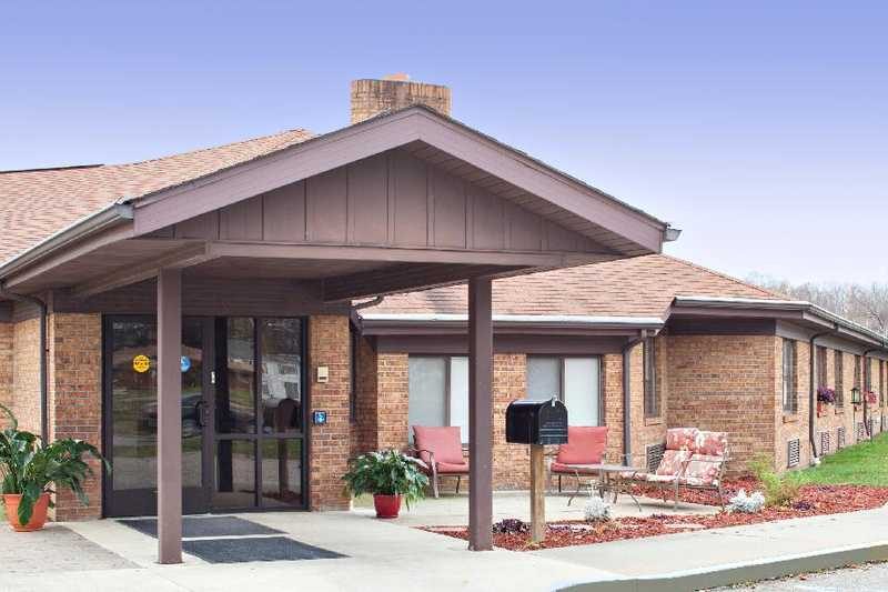 Ravenswood Village photo 2