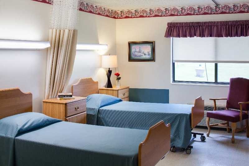 Ravenswood Village photo 4