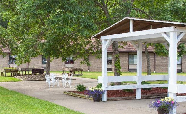 Sistersville Center
