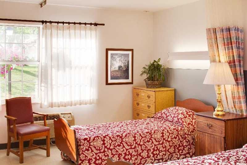 Parkersburg Care Center photo 4