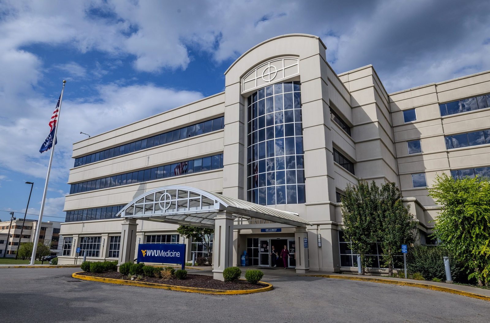 Thomas Memorial Hospital, D/P photo 1
