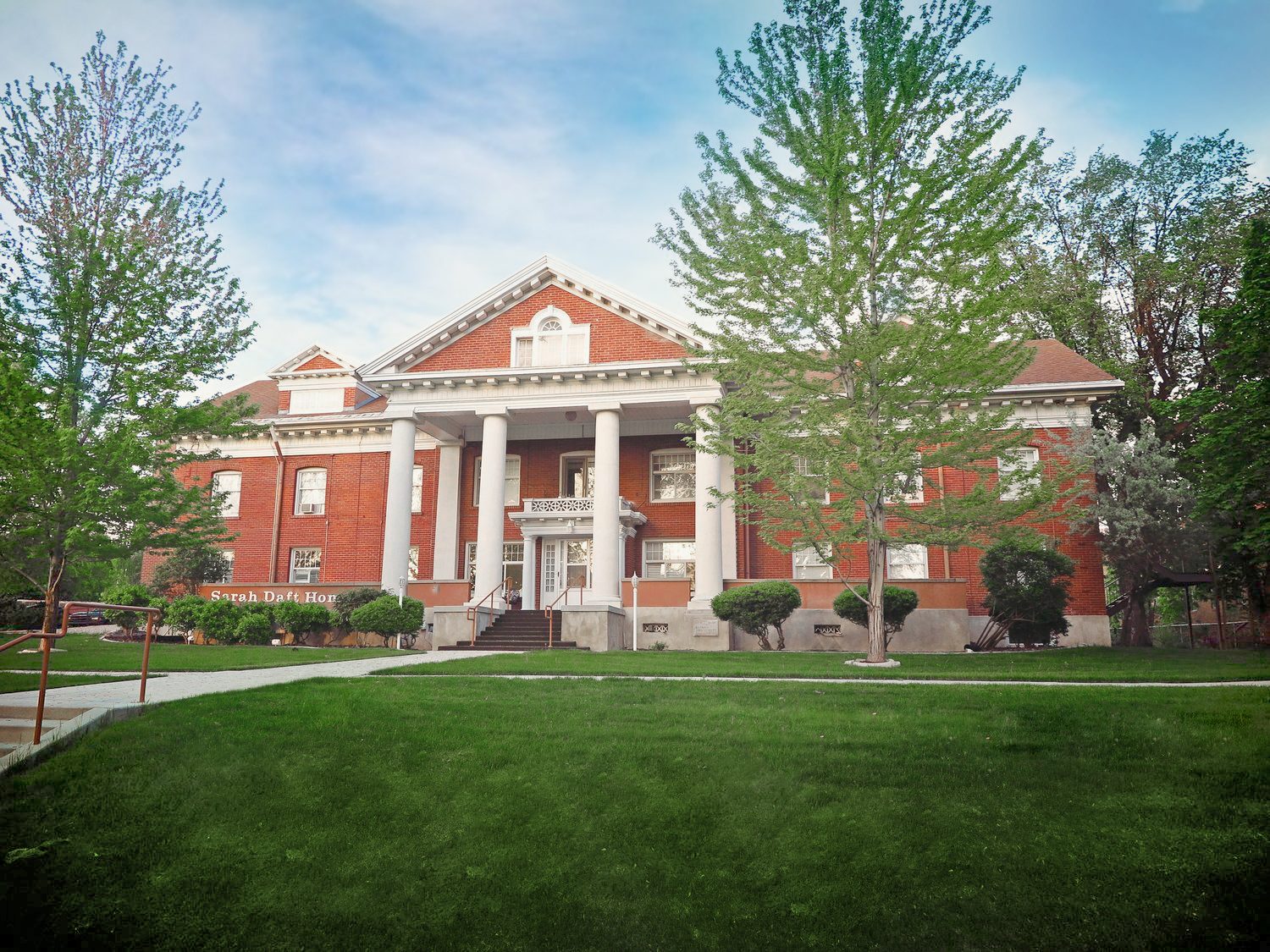 Summit Ridge Skilled Nursing & Rehabilitation photo 3
