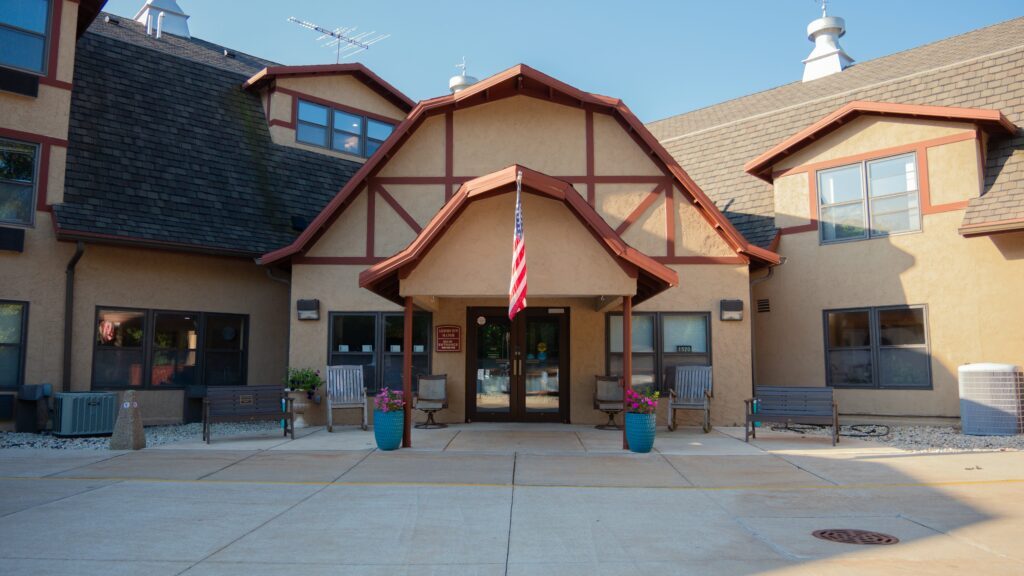 Arborview Manor photo 5