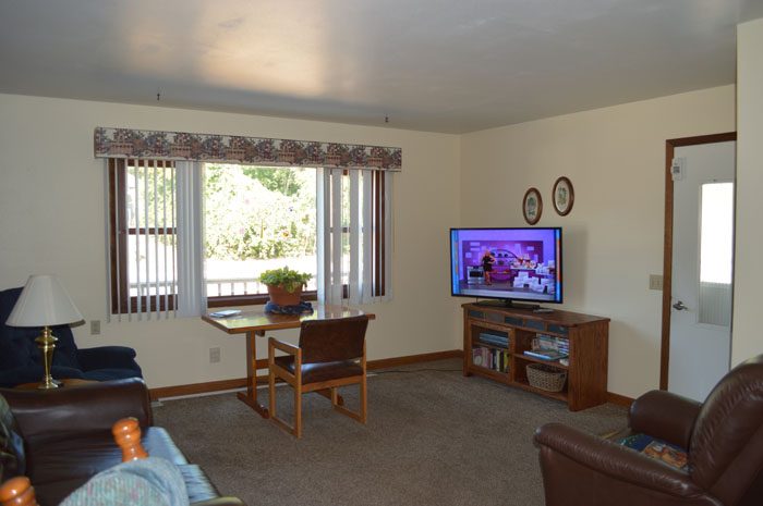 Casa De Oakes Inc Reedsburg                        photo 3