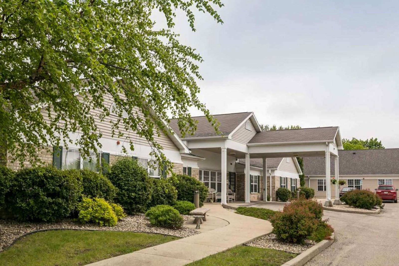Madison Pointe Senior Living photo 7