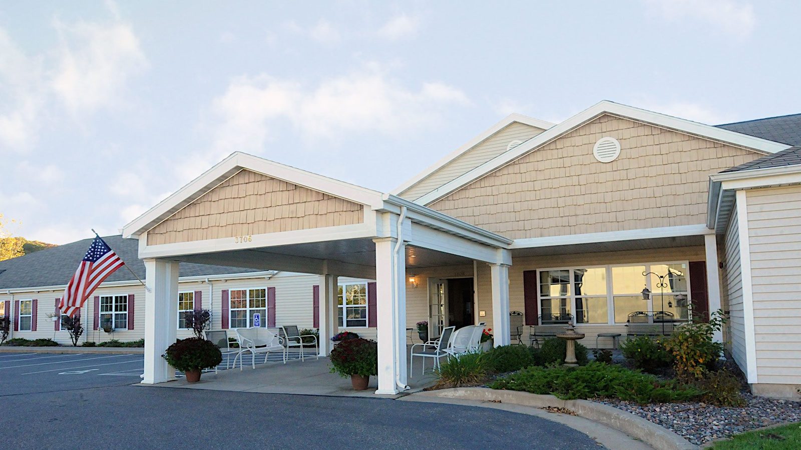 Heritage Oakwood Hills photo 1