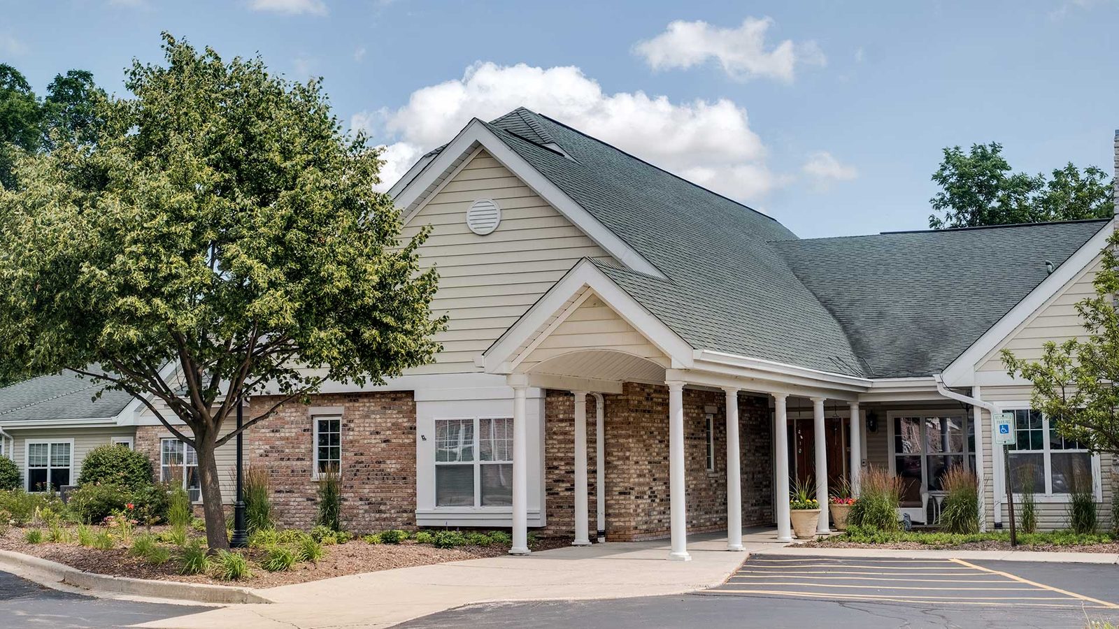 Lexington Heritage Heritage Assisted Living photo 1
