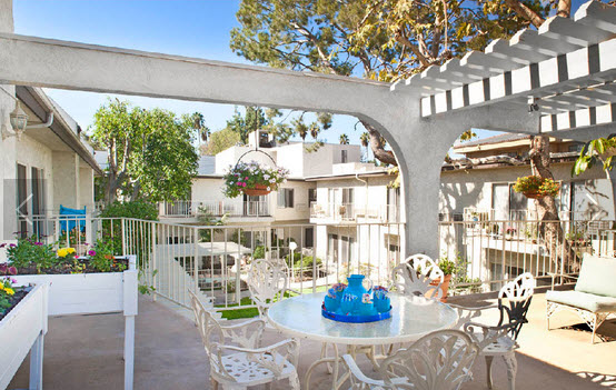 Regency Park Oak Knoll
