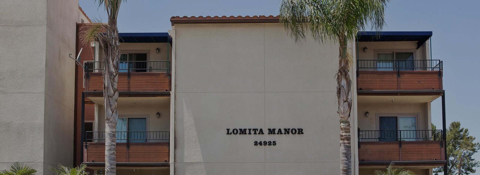 Lomita Manor photo 2