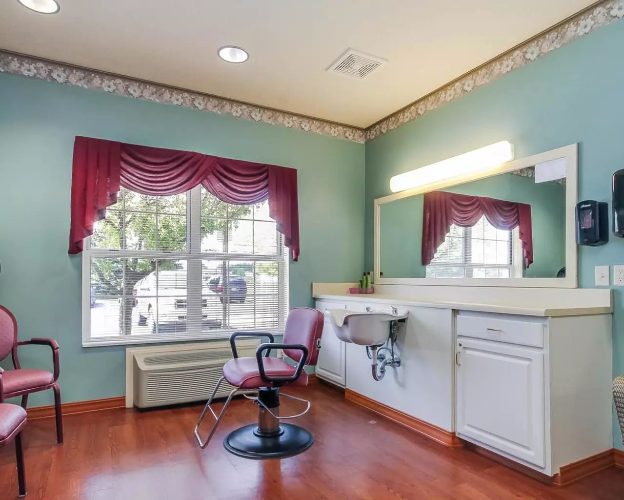 Woodlawn Meadows Assisted Living photo 5