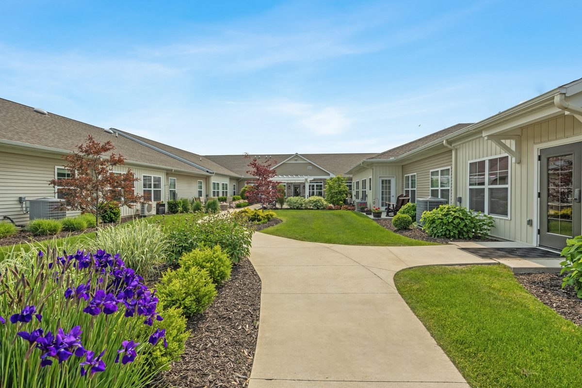 Maple View Retirement Community I photo 13