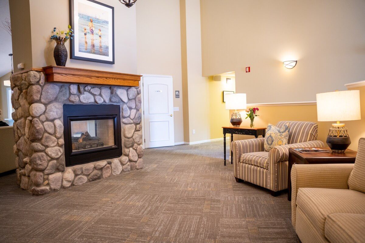 Traverse Manor photo 5