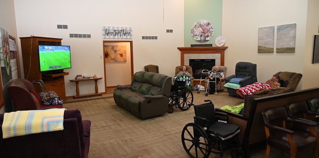 Leisure Manor photo 3