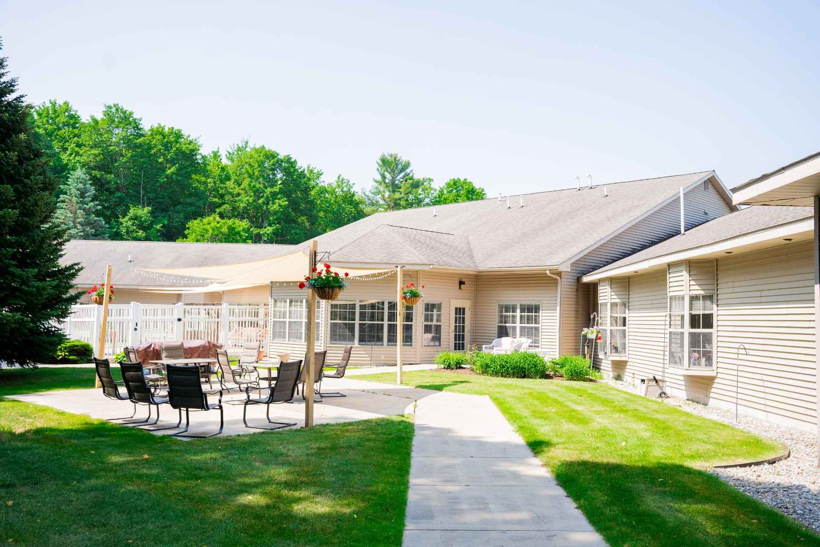Aspen Ridge Retirement Village 1 photo 2