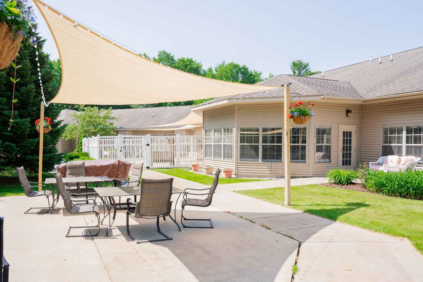Aspen Ridge Retirement Village 1 photo 4
