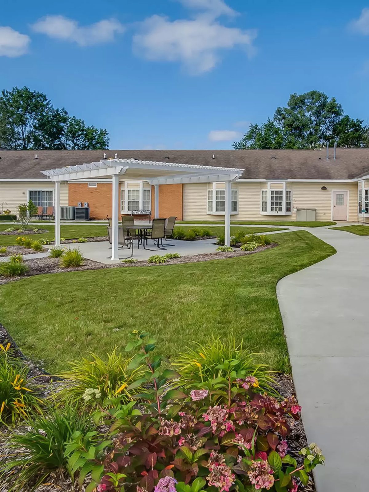 River Ridge Retirement Village photo 2