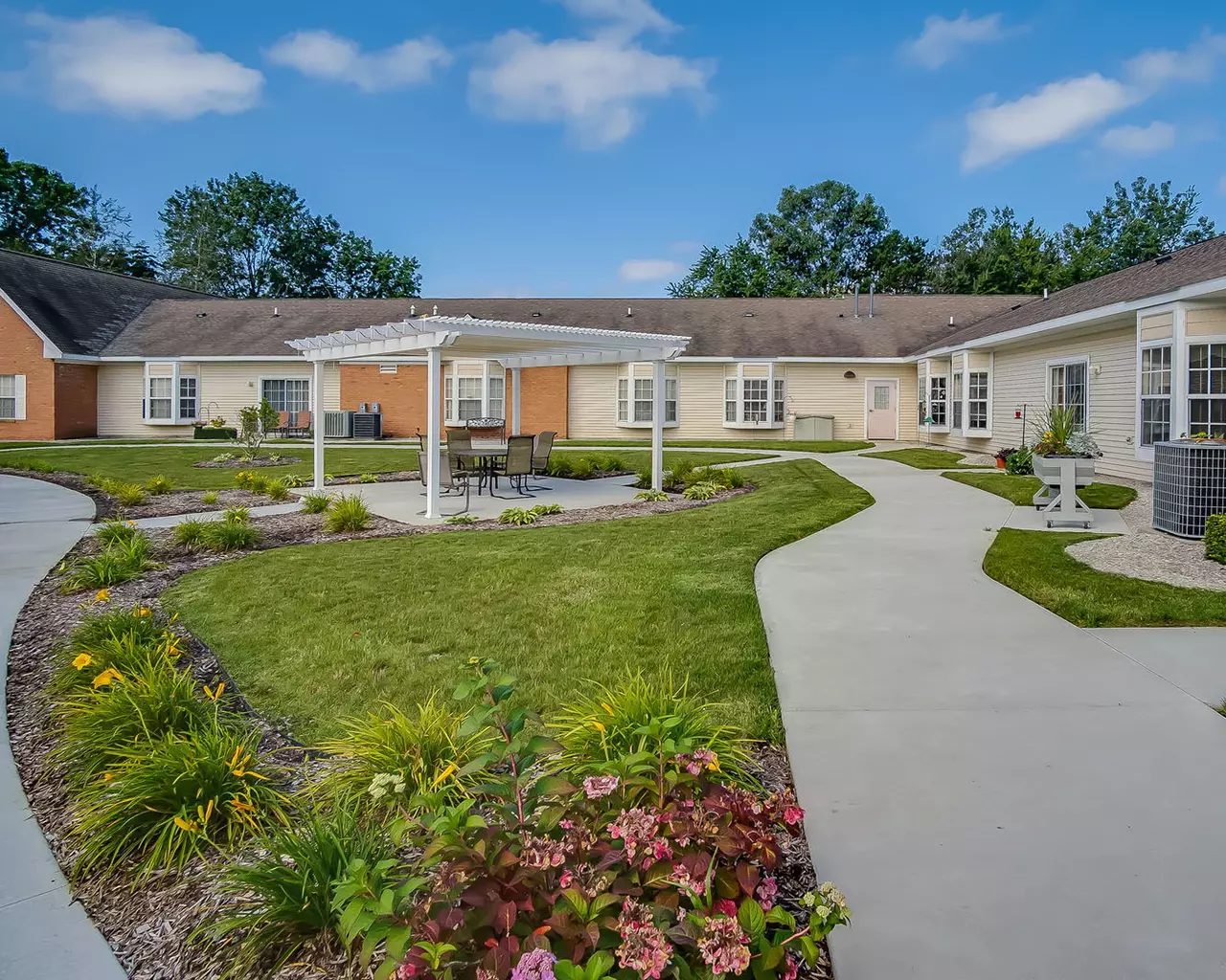 River Ridge Retirement Village photo 4