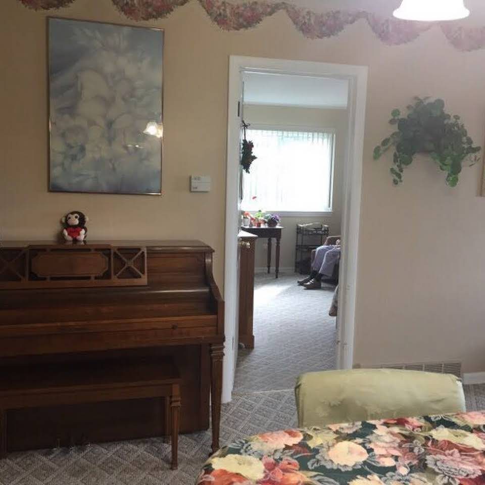 Orchard Hills Manor photo 4