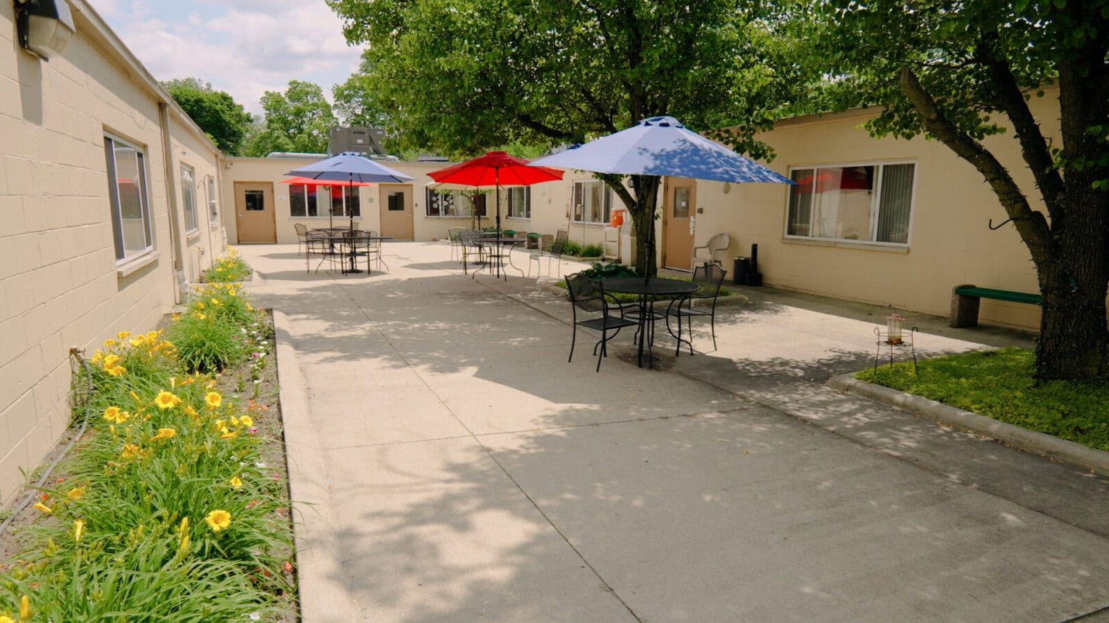 Cedar Woods Assisted Living photo 3