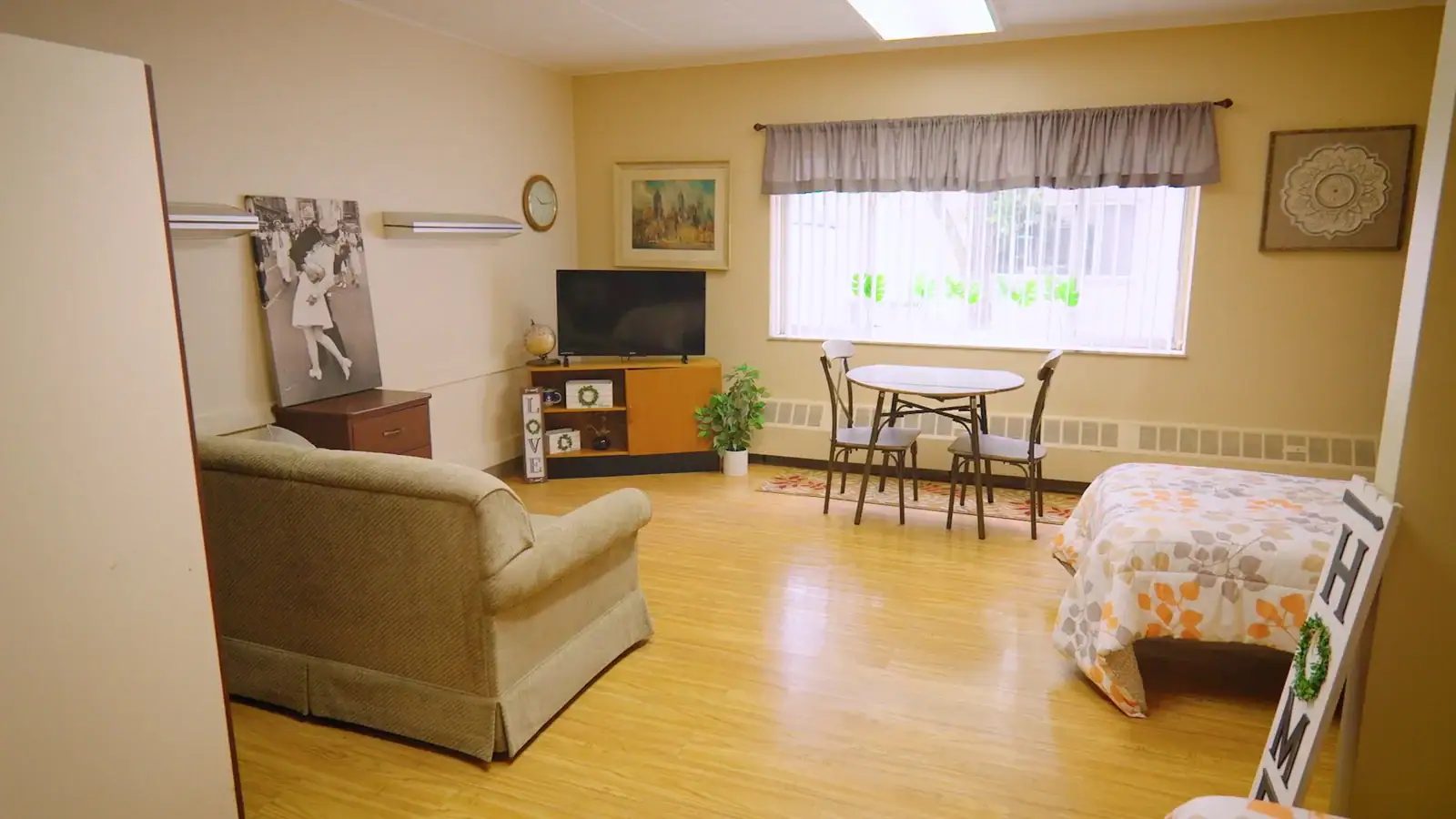 Cedar Woods Assisted Living photo 5