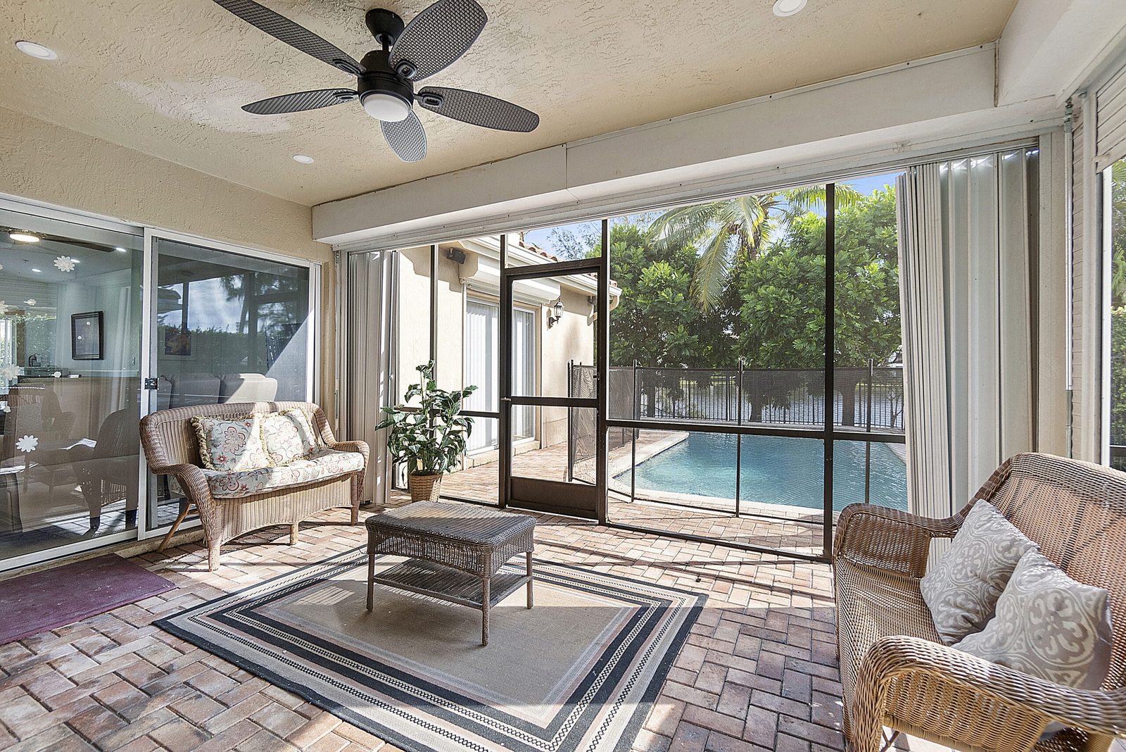 Royal Living at Coconut Creek photo 1
