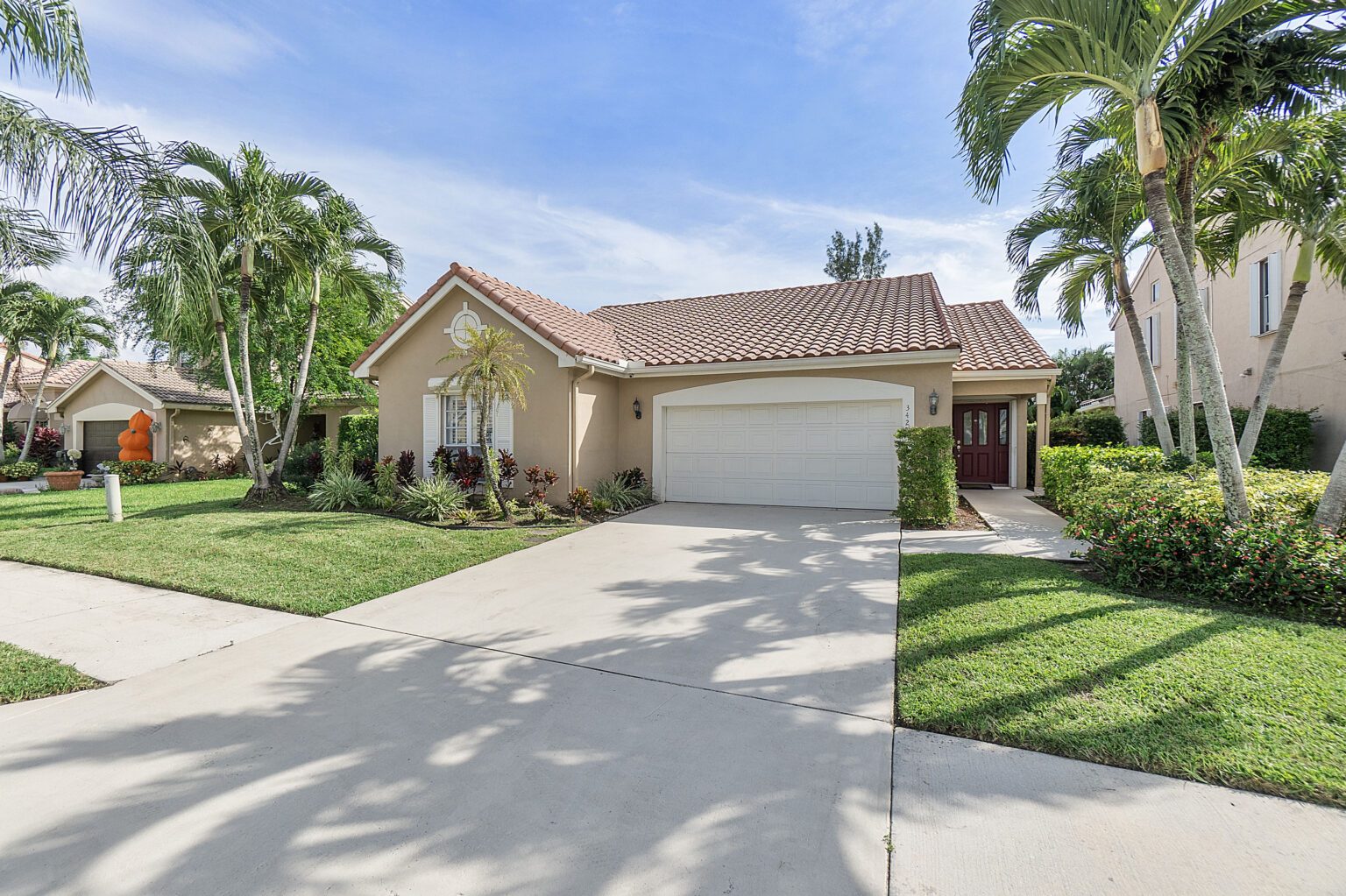 Royal Living at Coconut Creek photo 5