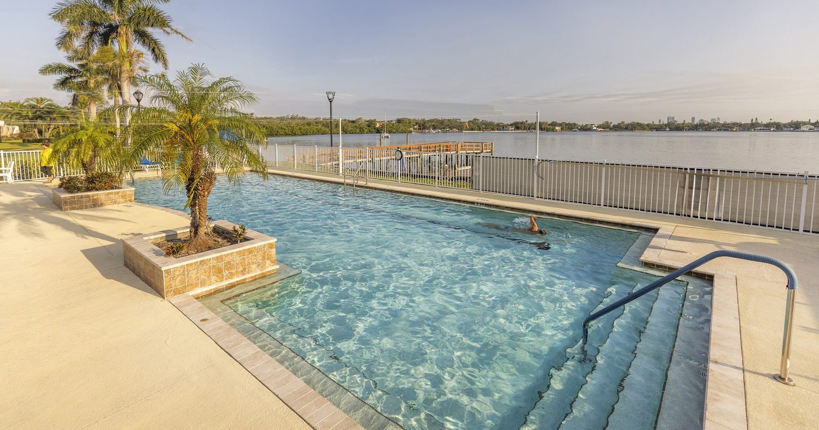 Westminster Shores photo 1