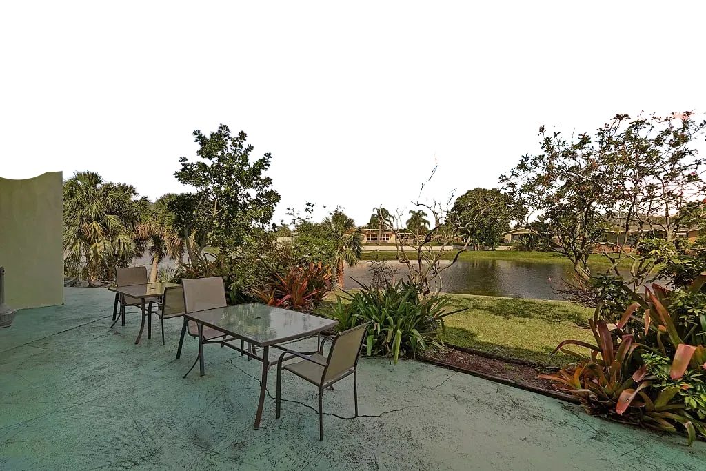 Oasis at Margate Assisted Living Facility photo 4