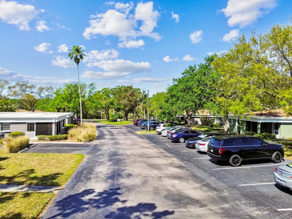 Oak Manor Senior Living Community photo 3