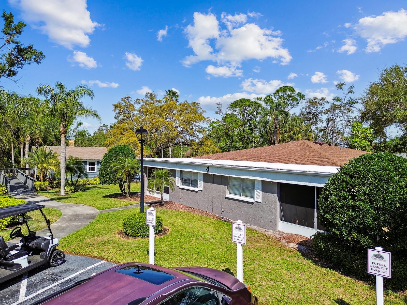 Oak Manor Senior Living Community photo 5