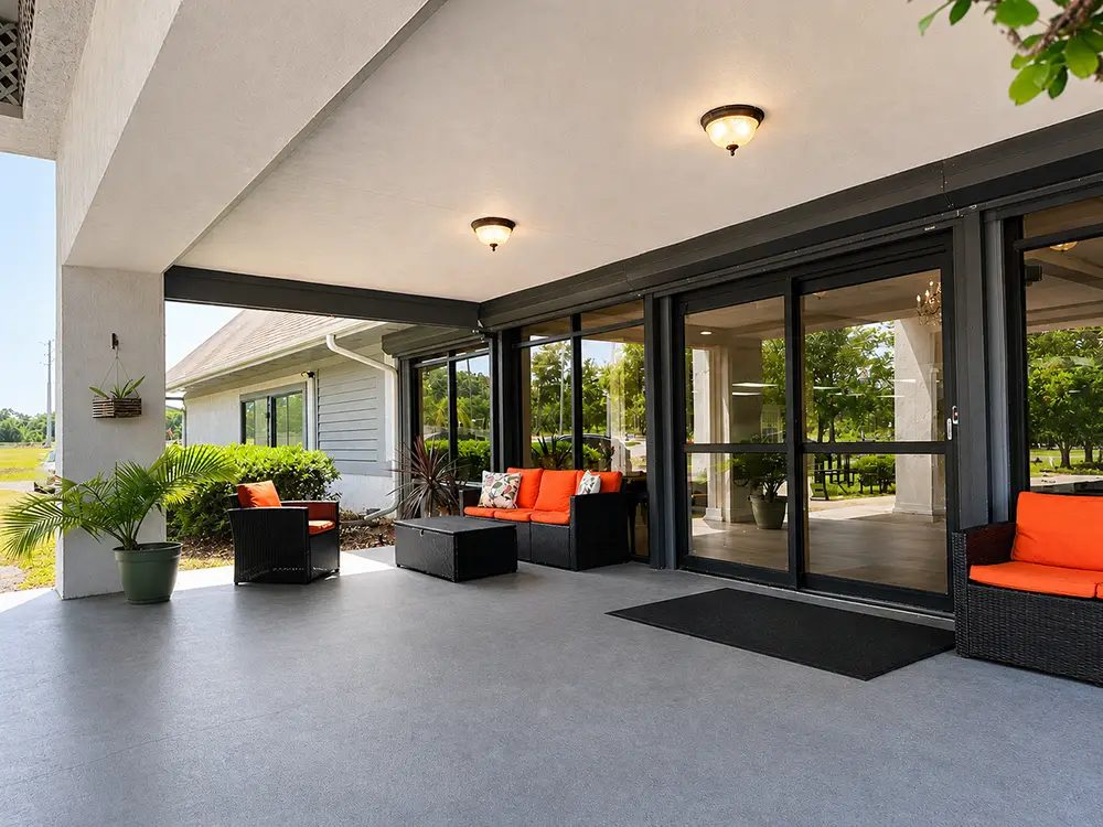 The Oakview photo 5