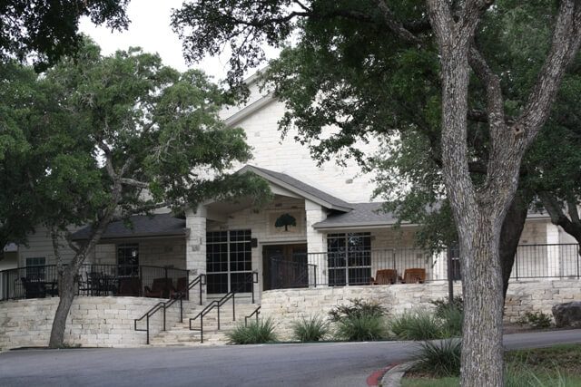 Country Oaks at Hamilton Creek photo 4