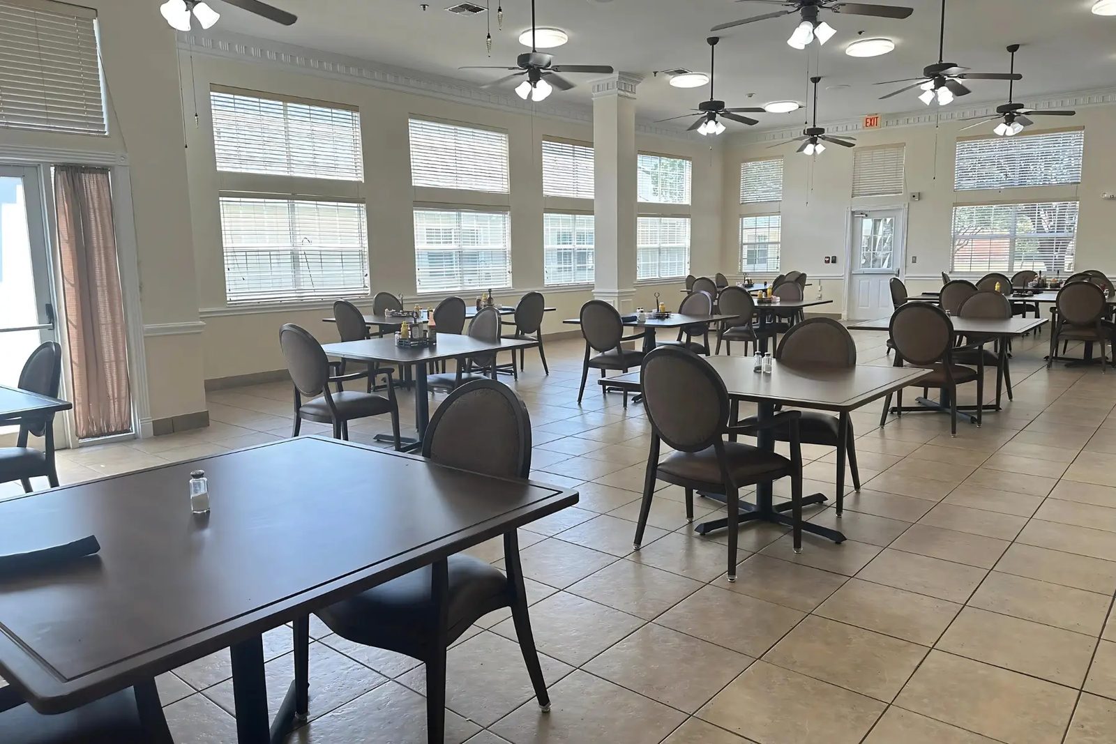 Terrell Scal LLC Colonial Lodge Assisted Living Terrell photo 3