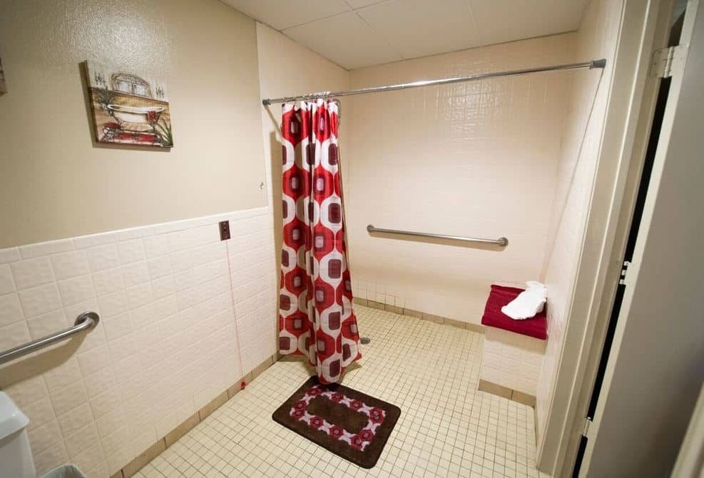Hilltop Park Rehabilitation and Care Center photo 4