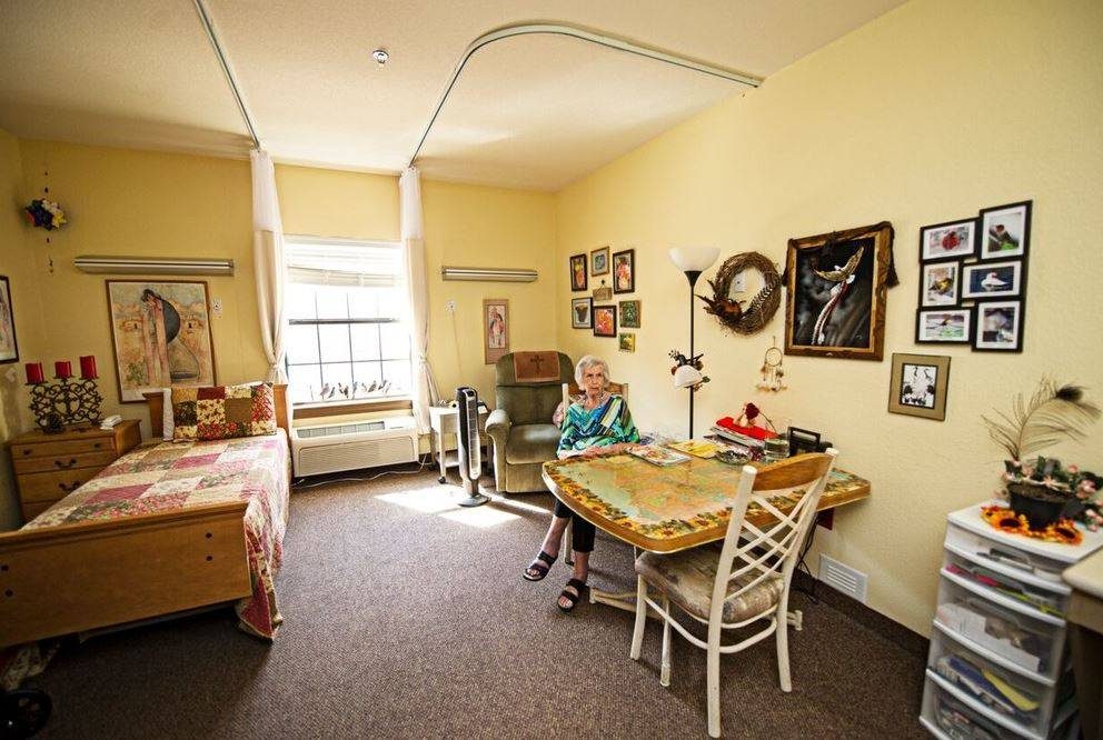 Hilltop Park Rehabilitation and Care Center photo 5