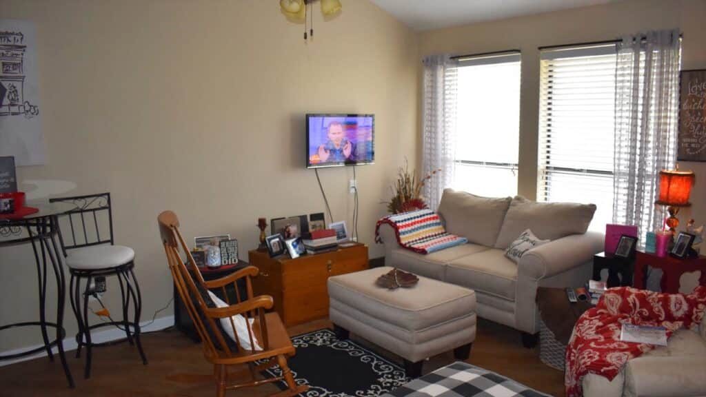 The Residences at Bridgepoint Medical Lodge photo 4