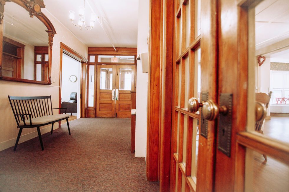 Elizabeth Brewster House photo 2