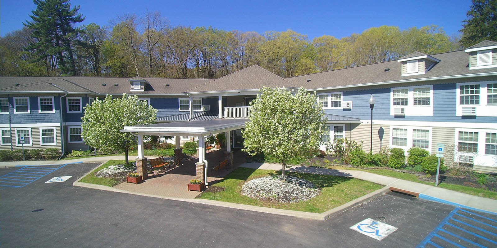 Mountain Valley Manor photo 3