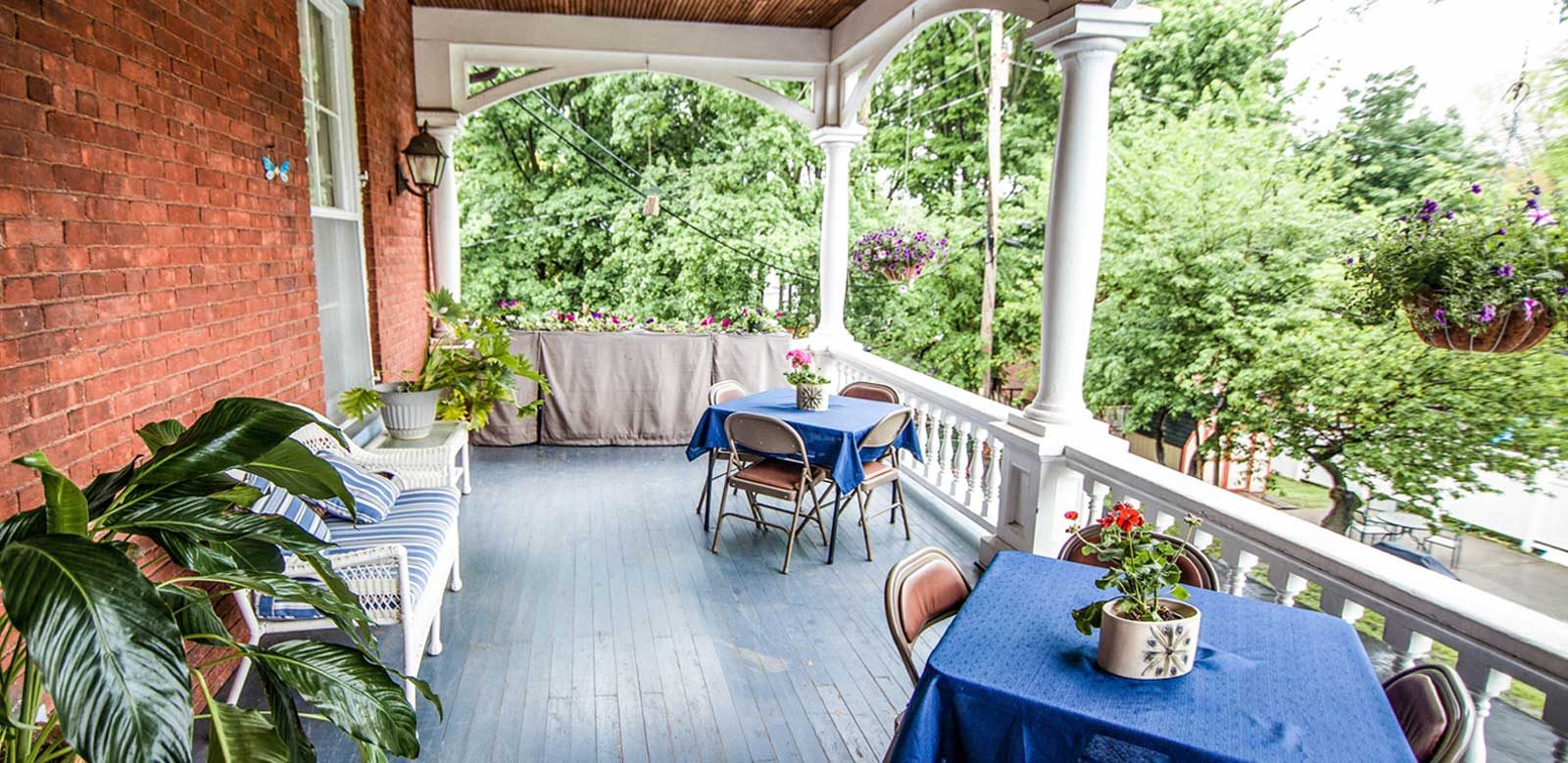 Vassar-Warner Home photo 3