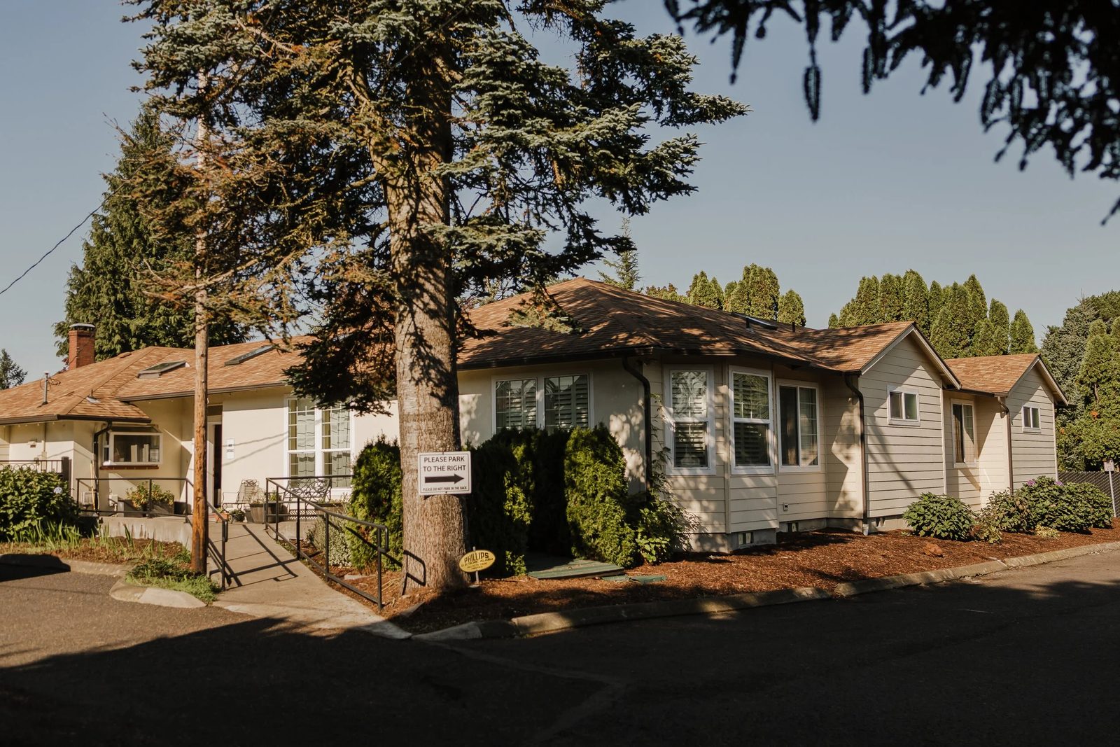 Windsor Gardens Memory Care photo 3