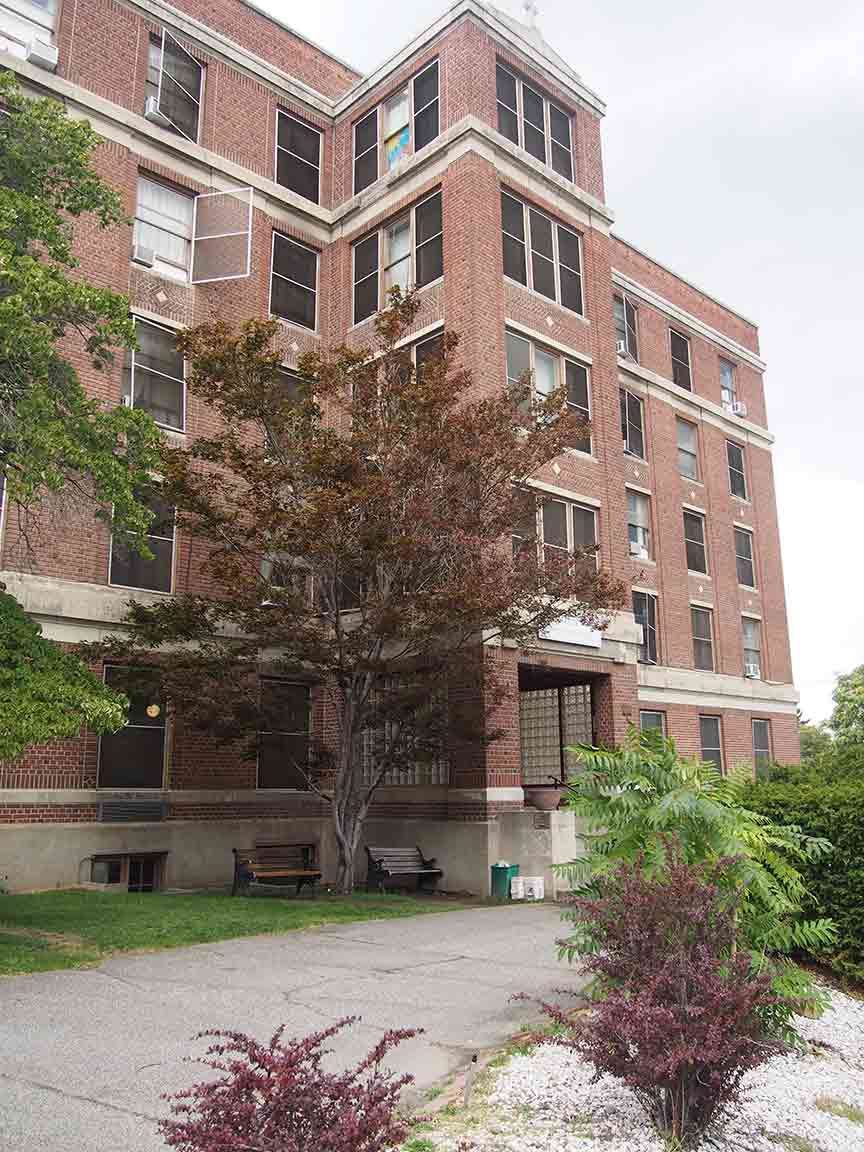 Christopher House photo 1